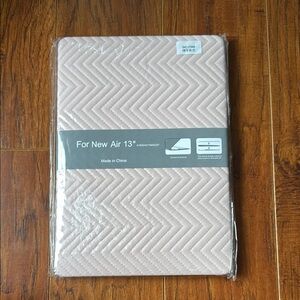 NWT Macbook Air 13” Pink Textured Zigzag Stitched Pattern Laptop Keyboard Cover